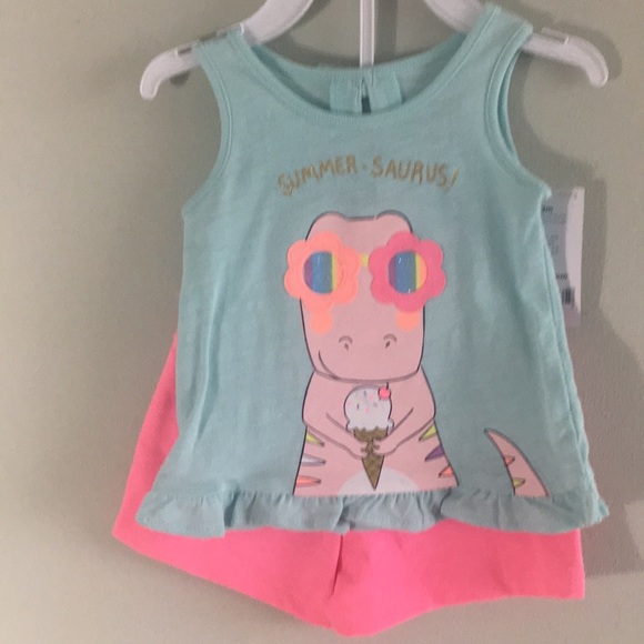 Carter’s Baby Girl 2-piece Short Set 3m - Picture 2 of 5